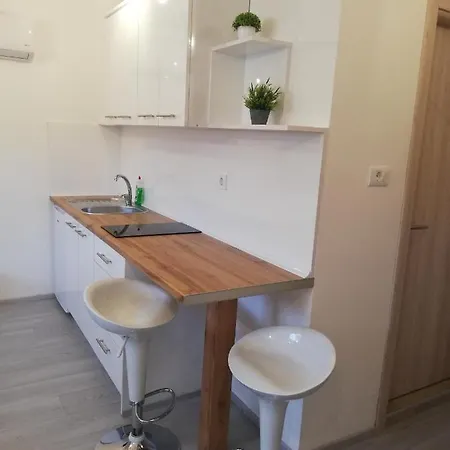 Naumovski Apartment