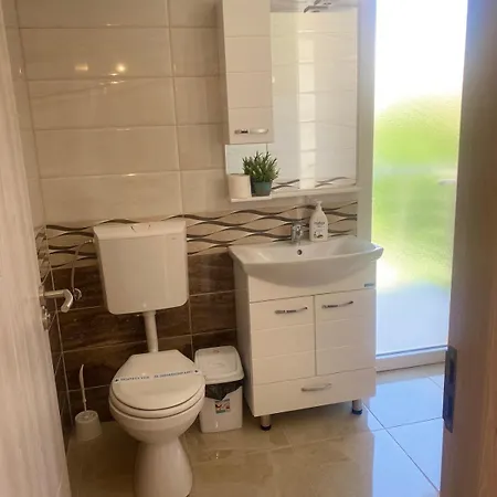 Apartment Naumovski *
