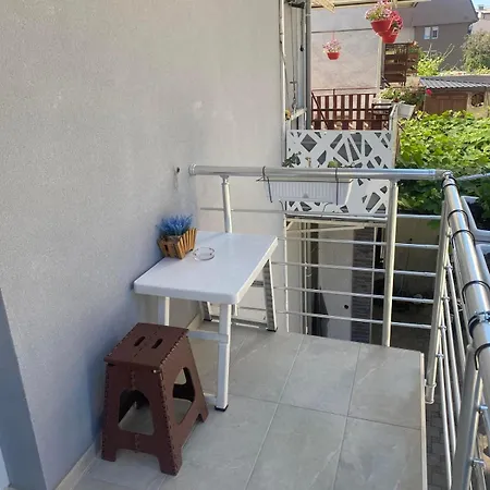 Apartment Naumovski *